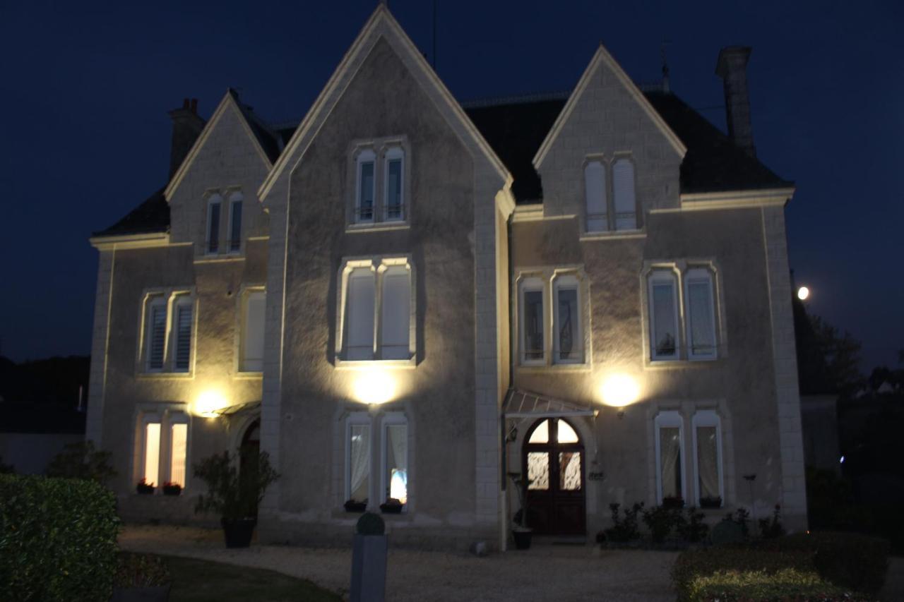 Manoir Des Bertinieres Hotel Cravant-les-Coteaux ภายนอก รูปภาพ