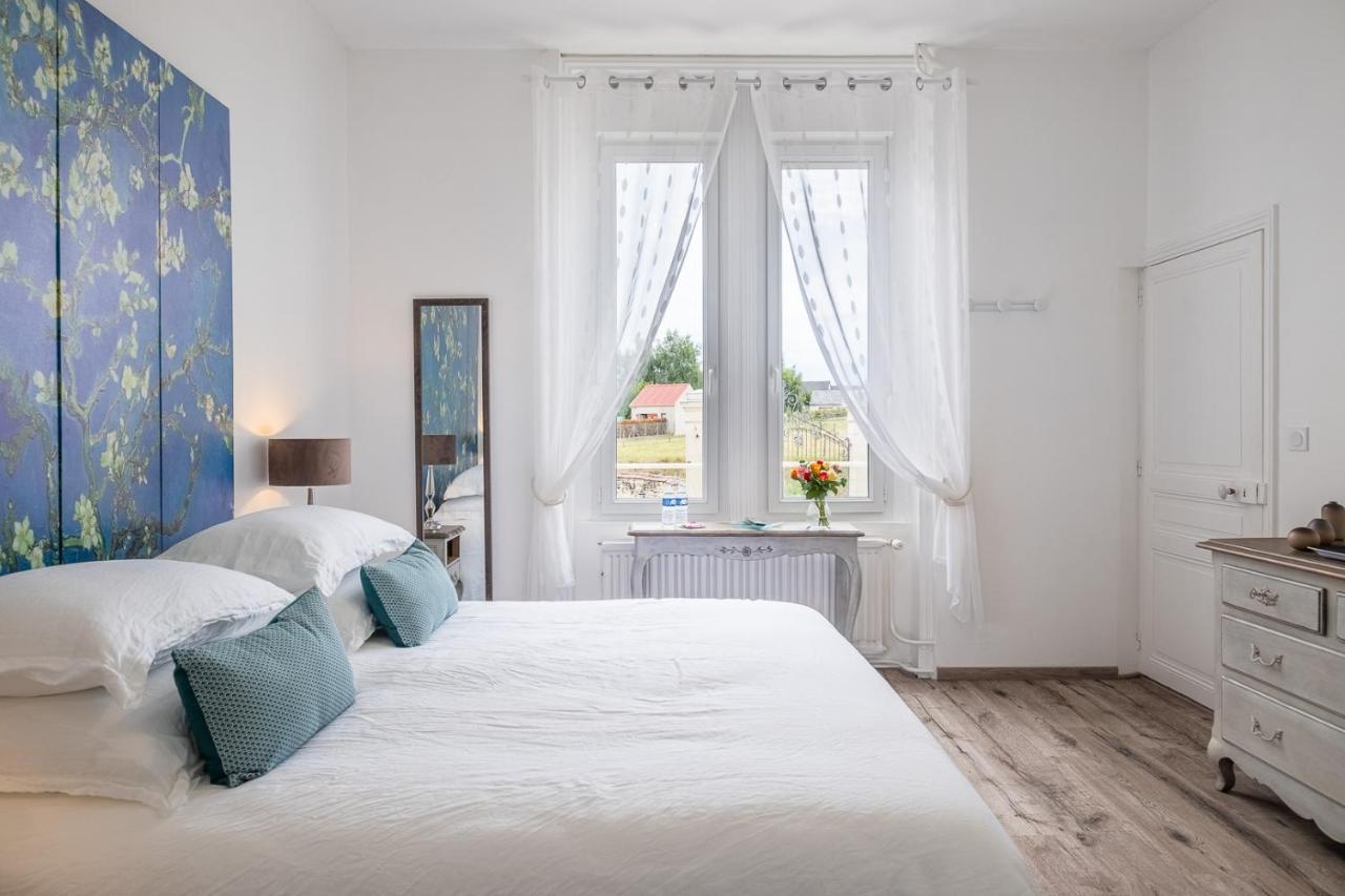 Manoir Des Bertinieres Hotel Cravant-les-Coteaux ภายนอก รูปภาพ